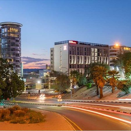 Hilton Garden Inn Windhoek Eksteriør bilde
