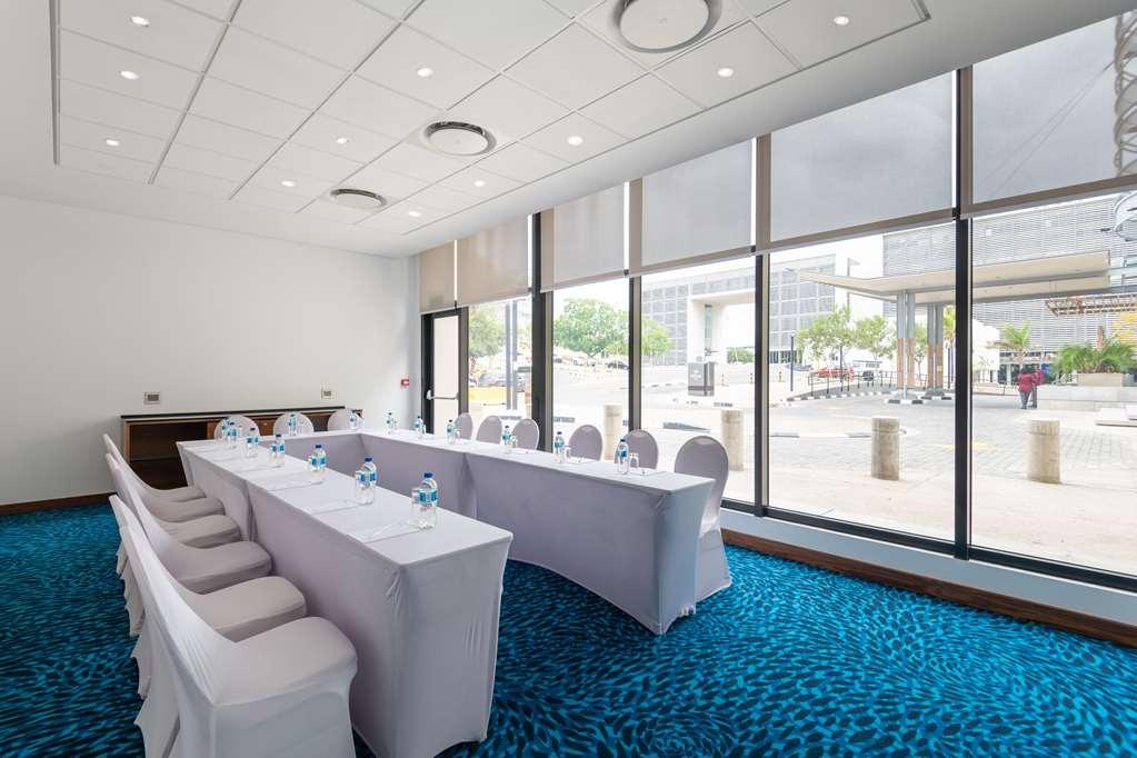 Hilton Garden Inn Windhoek Fasiliteter bilde